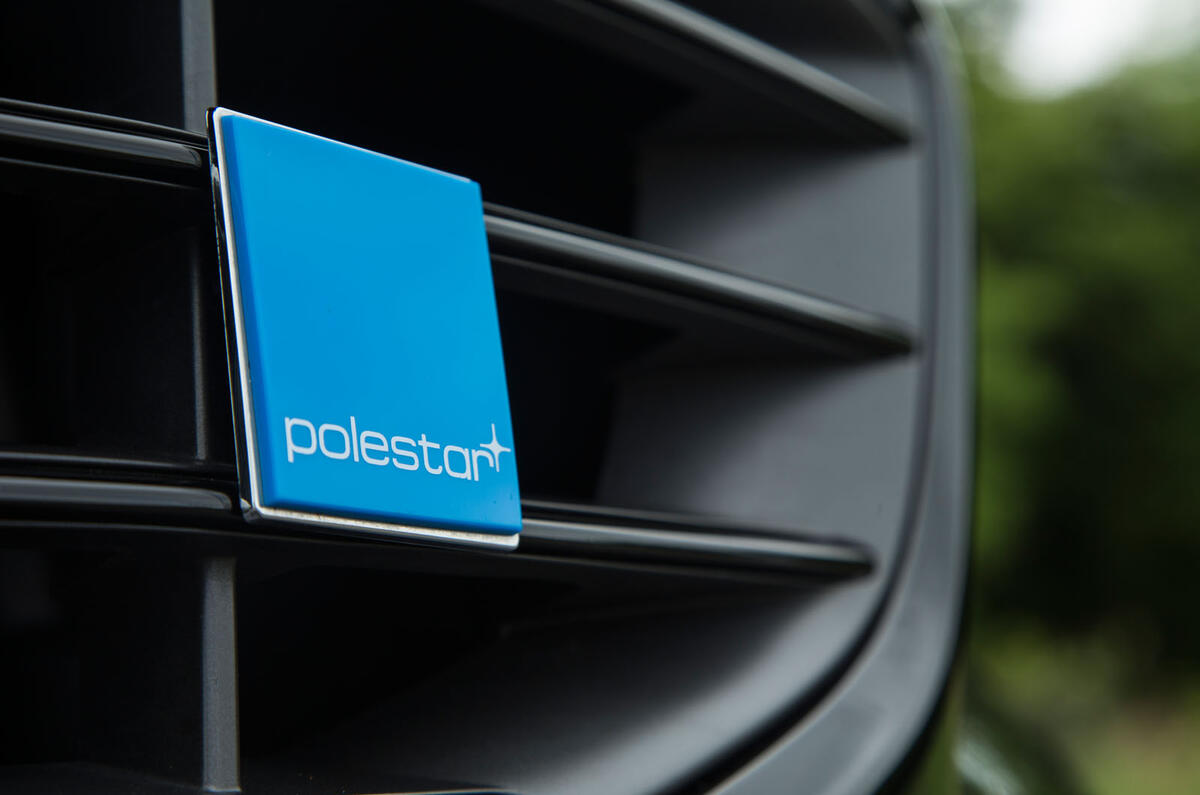 Skoda Octavia vRS estate vs. Seat Leon ST Cupra vs. Volvo V60 AWD Polestar - fast estate triple test