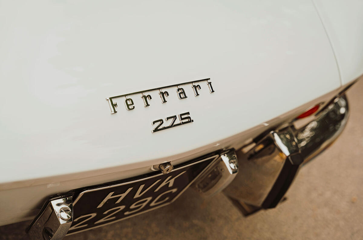 Ferrari 275 GTS vs Ferrari Roma Spider 2024   ME 34 Ferrari 275 GTS vs Ferrari Roma Spider 2024   ME 34