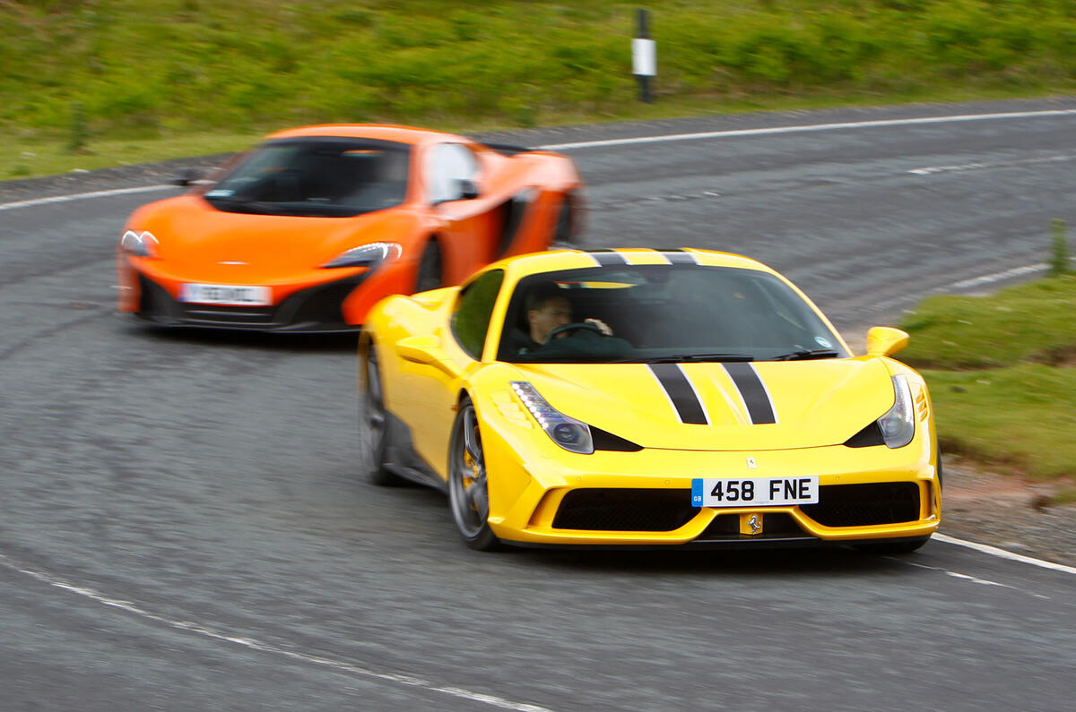 Ferrari 458 Speciale chased by Mclaren 650S