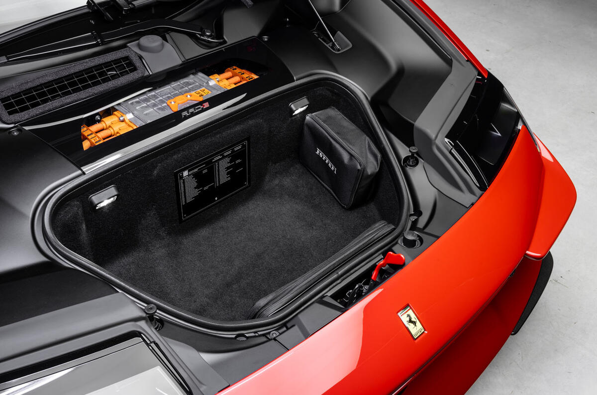 Ferrari 849 Testarossa frunk Ferrari 849 Testarossa frunk