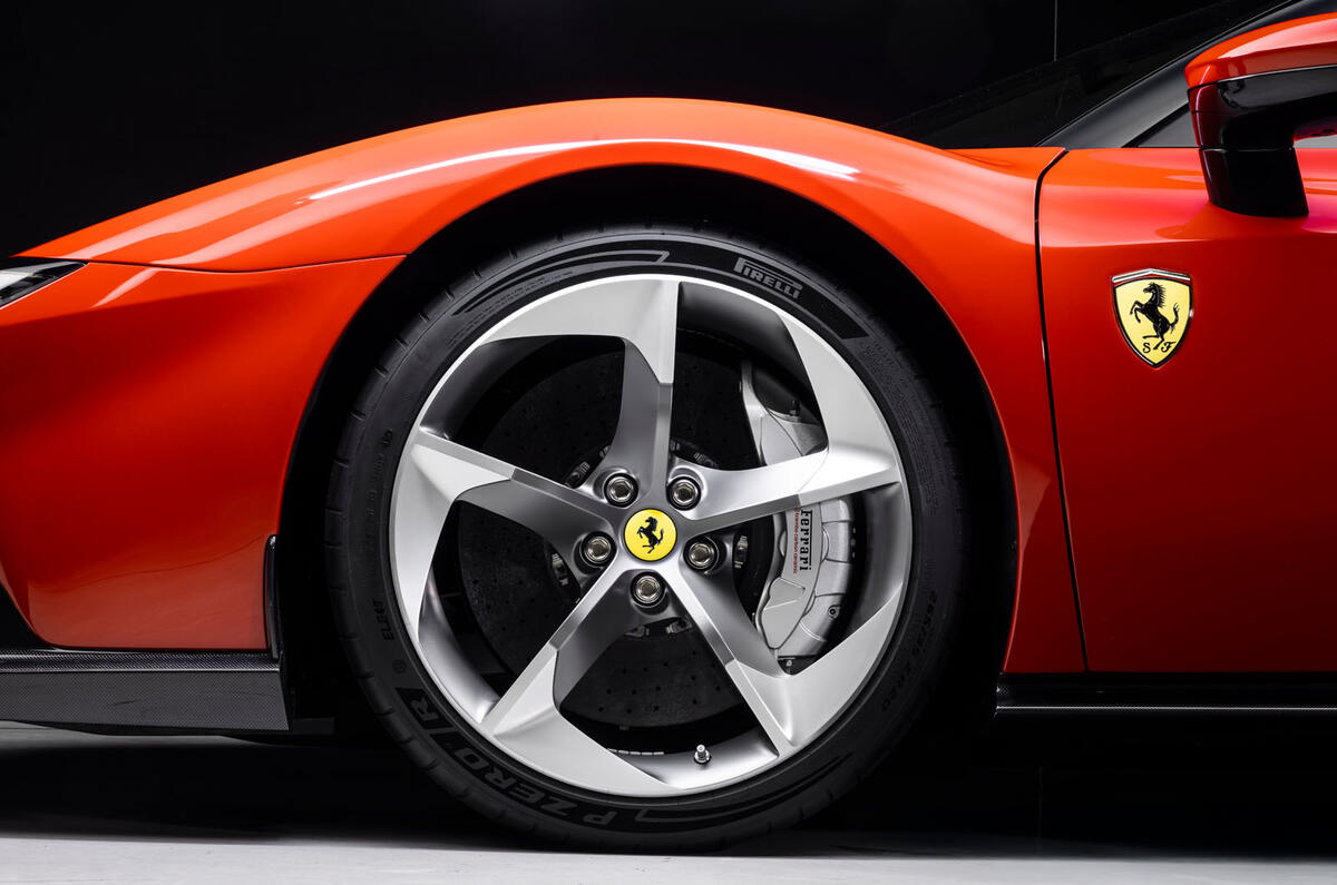 Ferrari 849 Testarossa wheel detail Ferrari 849 Testarossa wheel detail