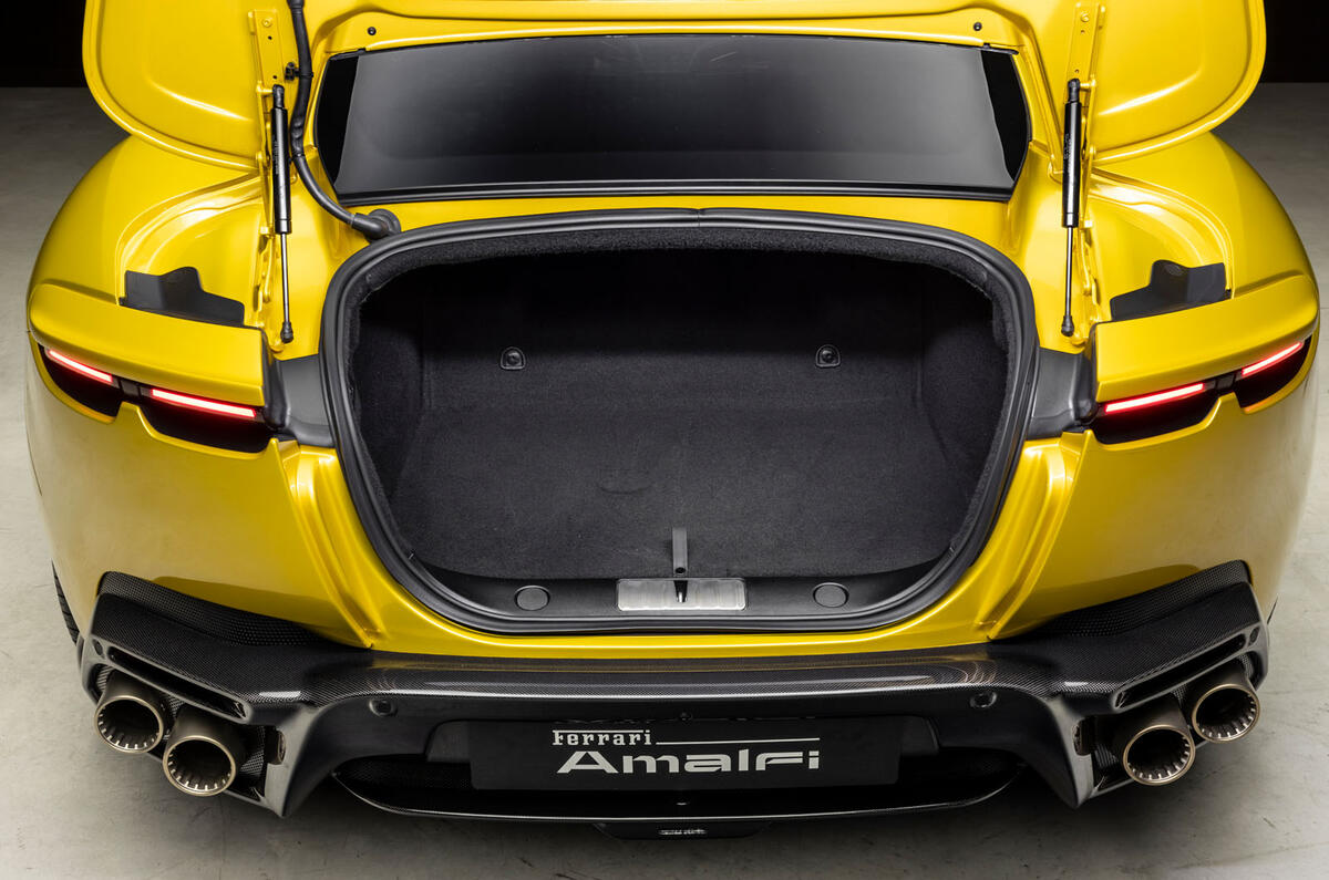 Ferrari Amalfi boot