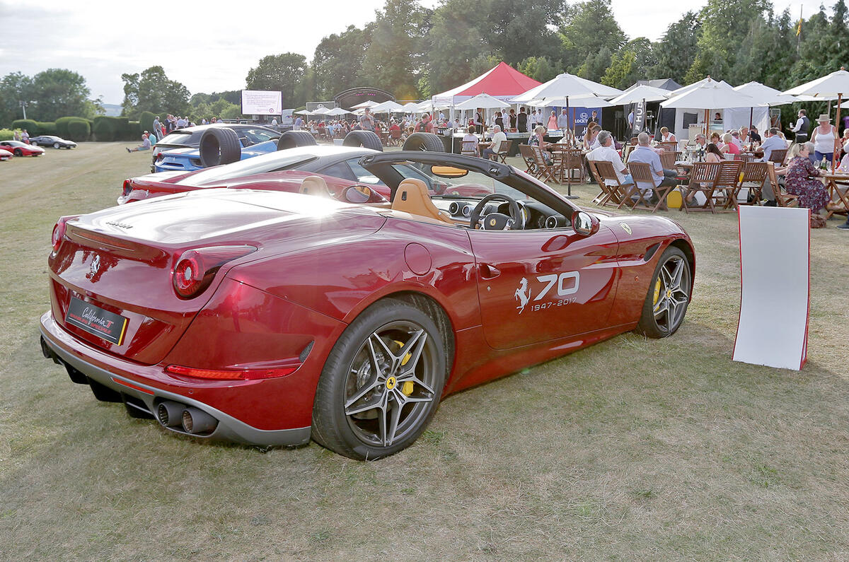 CALIFORNIA T HANDLING SPECIALE CALIFORNIA T HANDLING SPECIALE