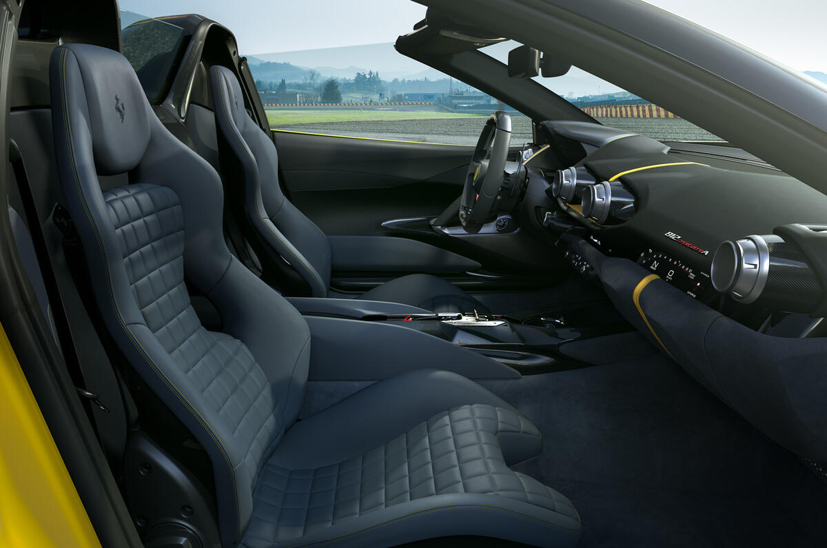 Ferrari 812 Competizione A 4 Ferrari 812 Competizione A 4