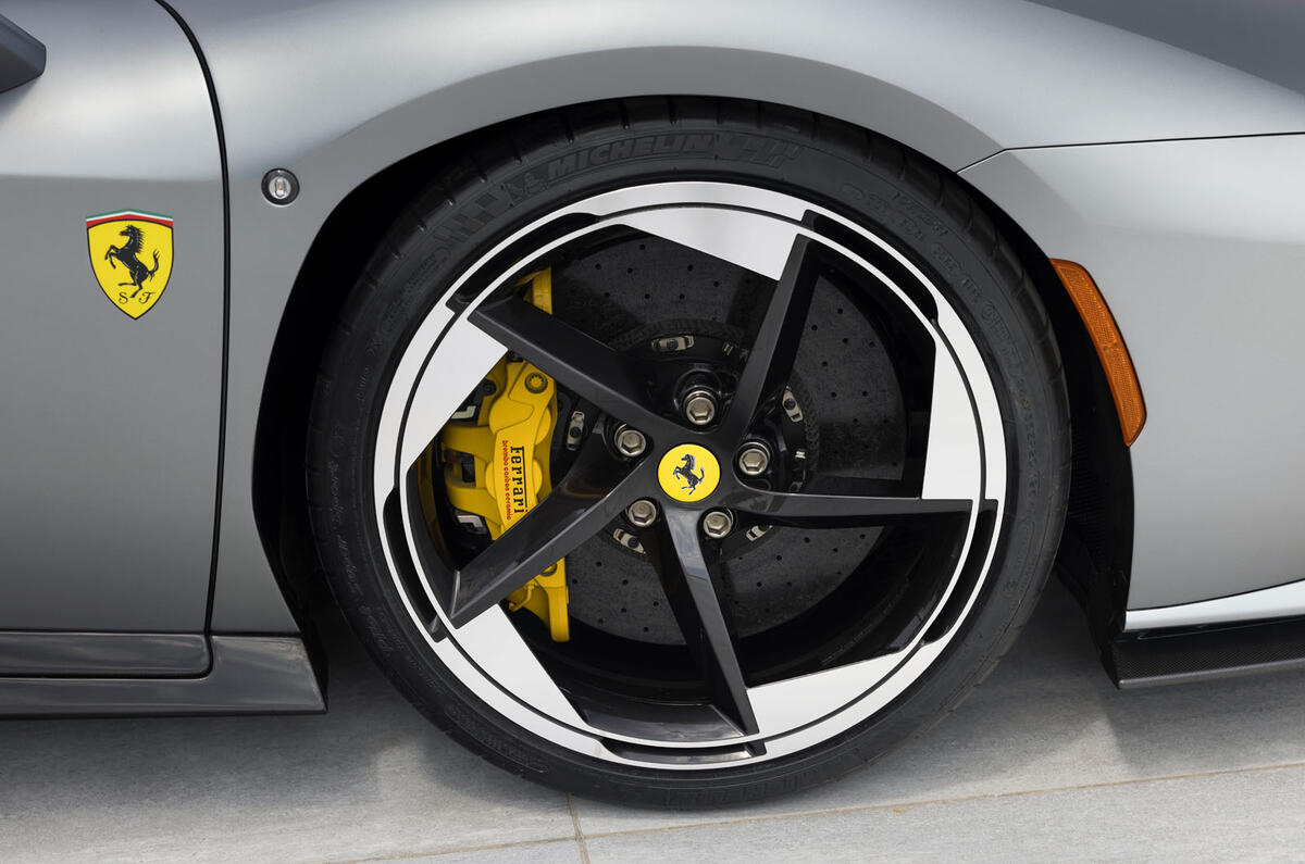 Ferrari HC25 17
