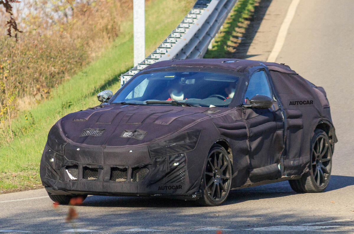 Ferrari Purosangue 4