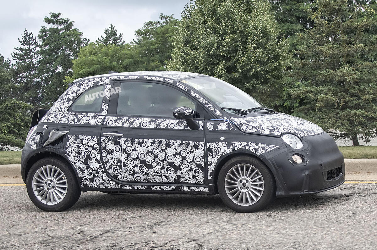 Fiat 500e spy shot