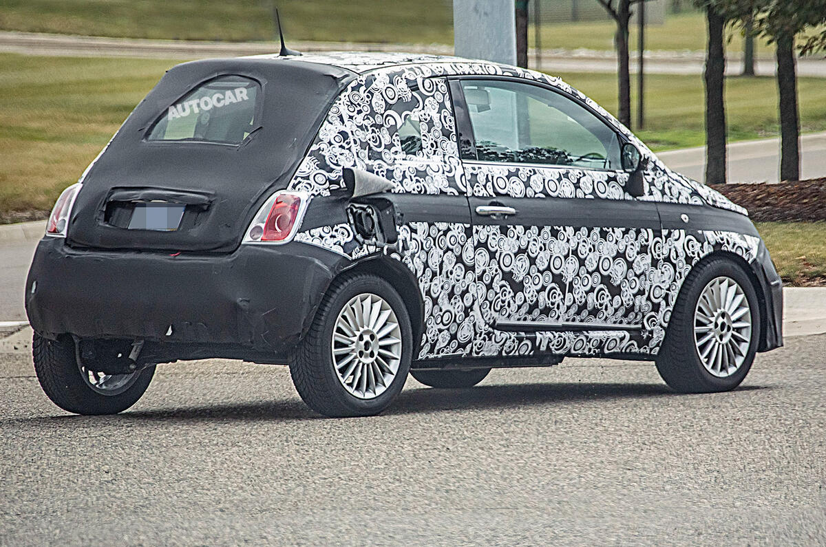 Fiat 500e spy shot