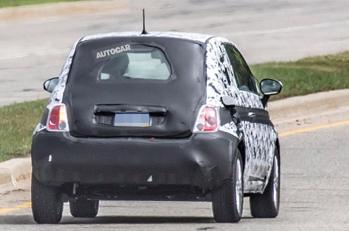 Fiat 500e spy shot