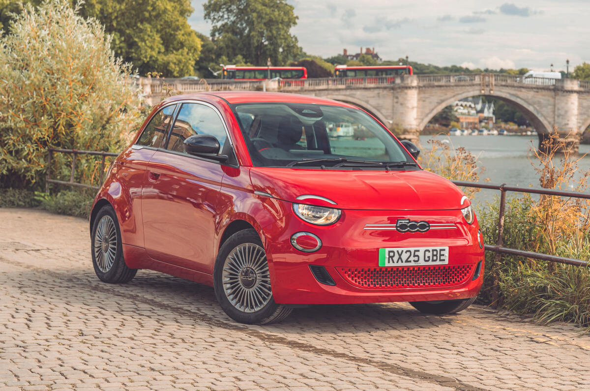Fiat 500 E Red FD 2025   ME 21