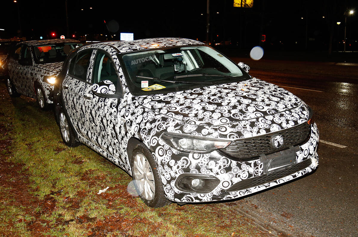 Fiat Tipo spy shots