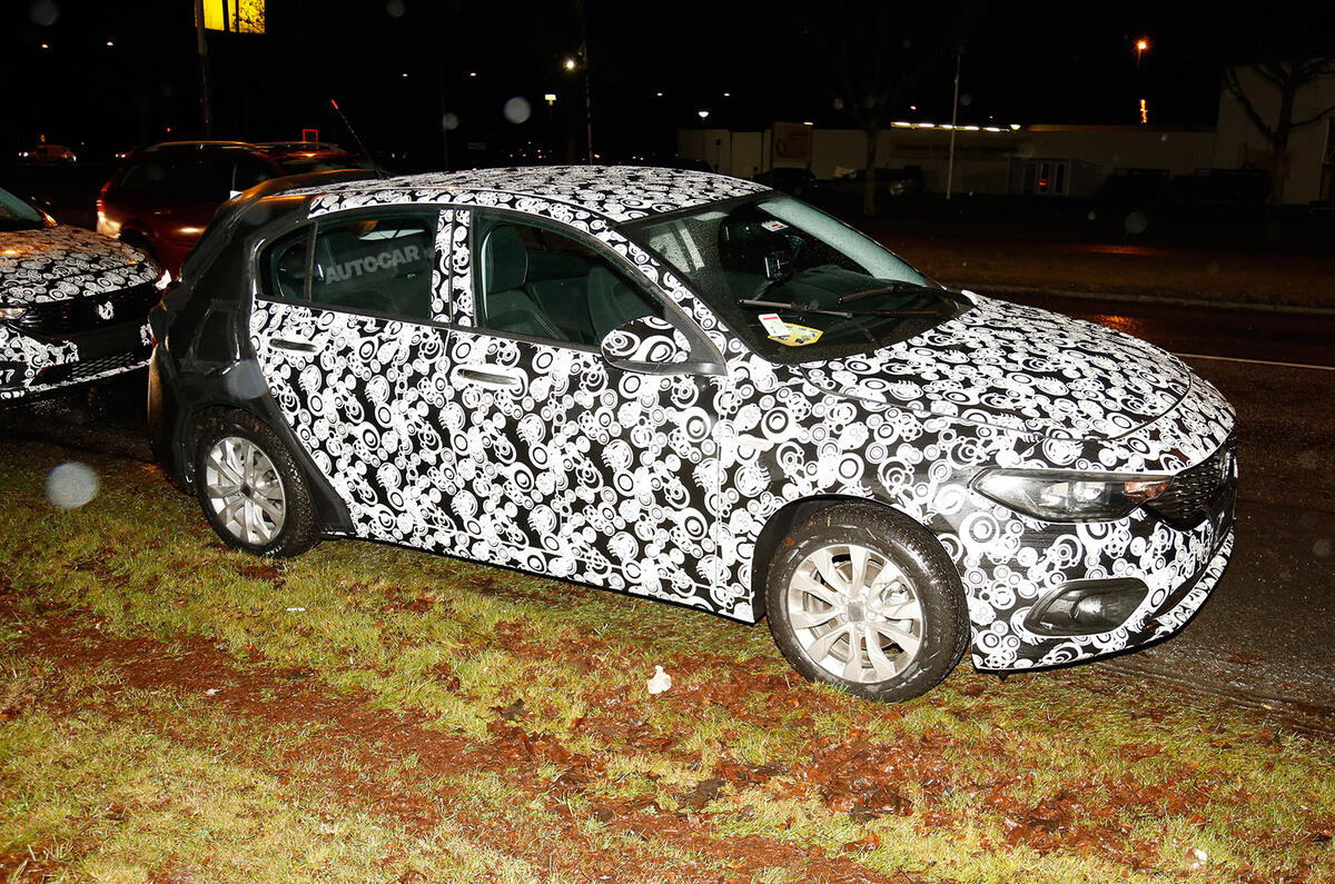 Fiat Tipo spy shots