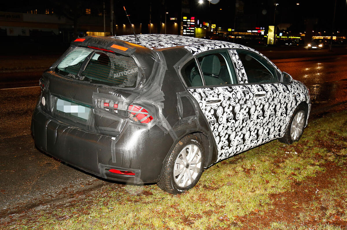 Fiat Tipo spy shots