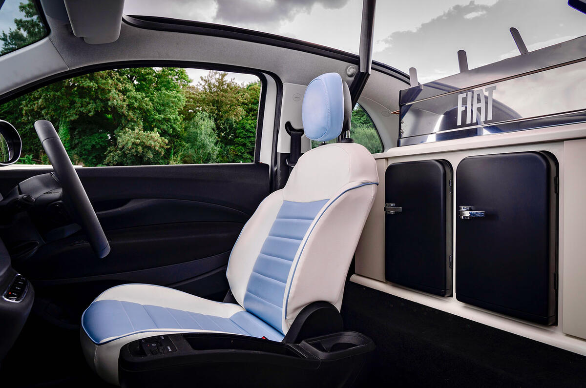 Fiat 500e Gelateria Edition interior seats.jpg