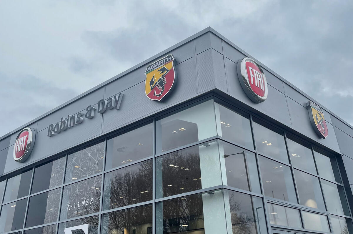 Fiat dealer