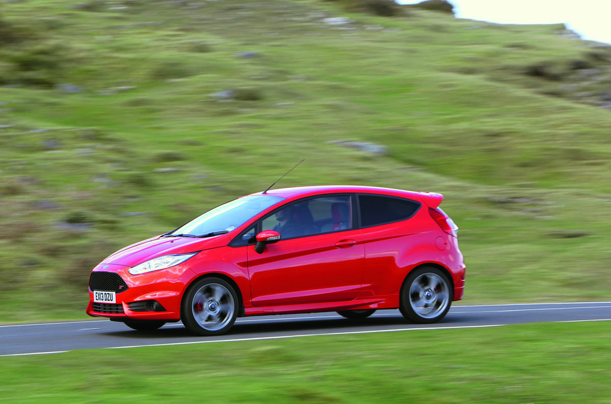 2012 Ford Fiesta ST road test - side