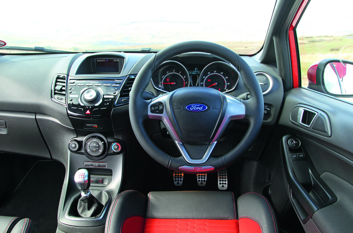 2012 Ford Fiesta ST road test - dashboard