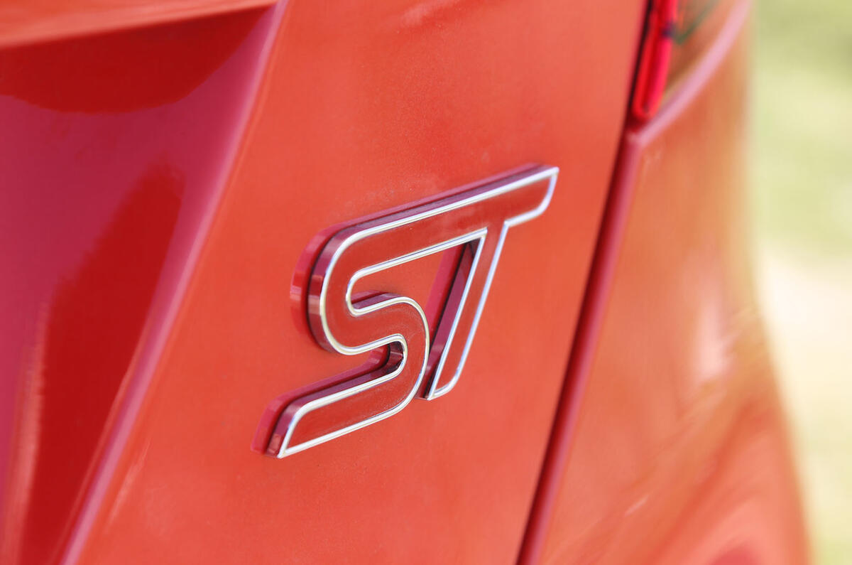 2012 Ford Fiesta ST road test - badge