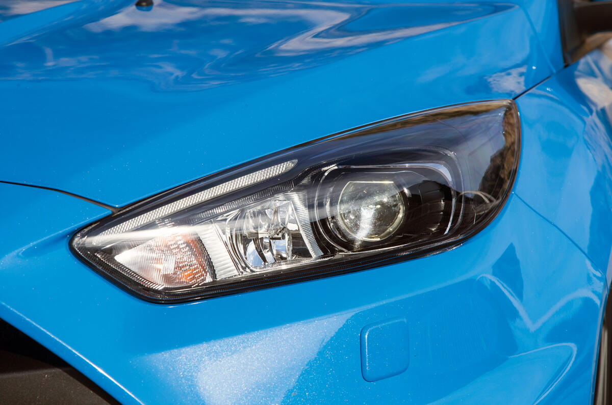 Ford Focus RS headlight