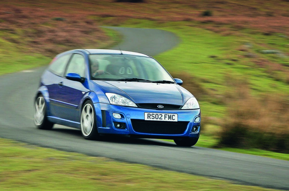 Ford GT vs Fiesta ST
