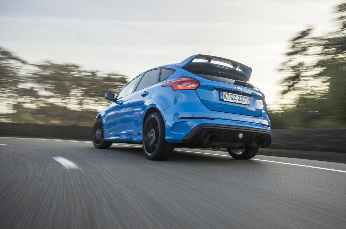 Ford Focus RS spec