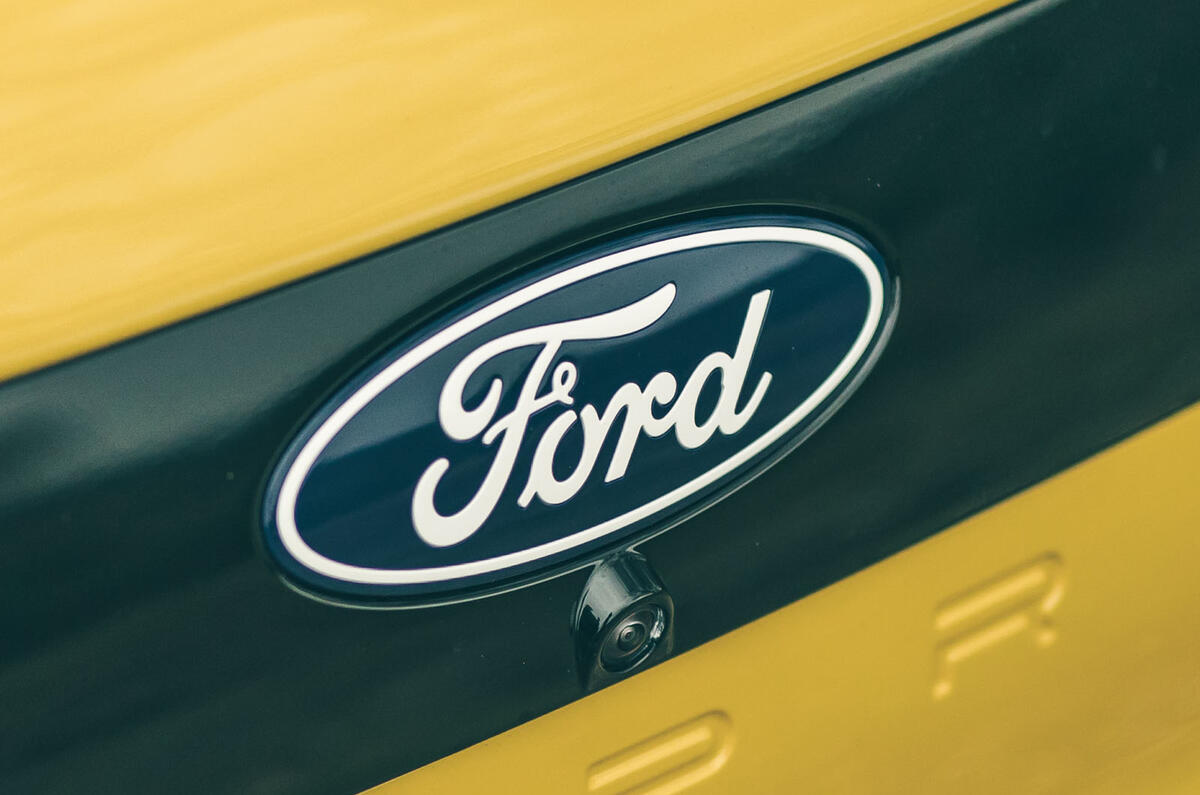 Ford badge