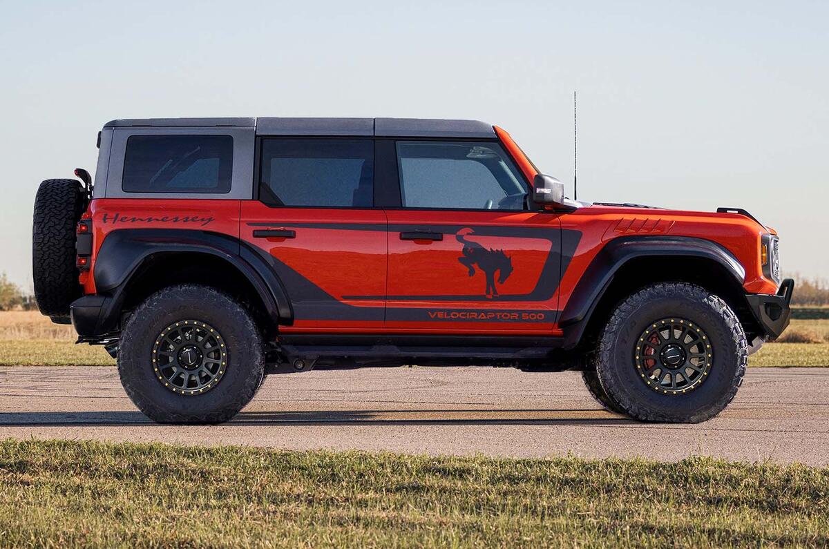 Ford Bronco velociraptor 2