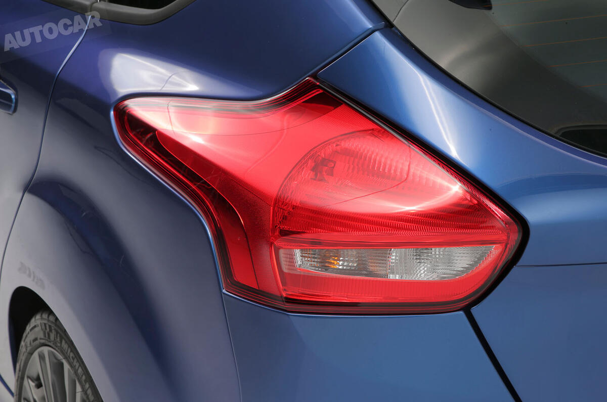 2016 Ford Focus RS - prices, specs, engine details