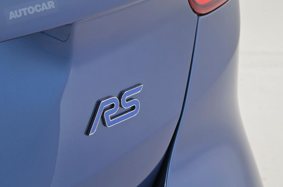 2016 Ford Focus RS - prices, specs, engine details