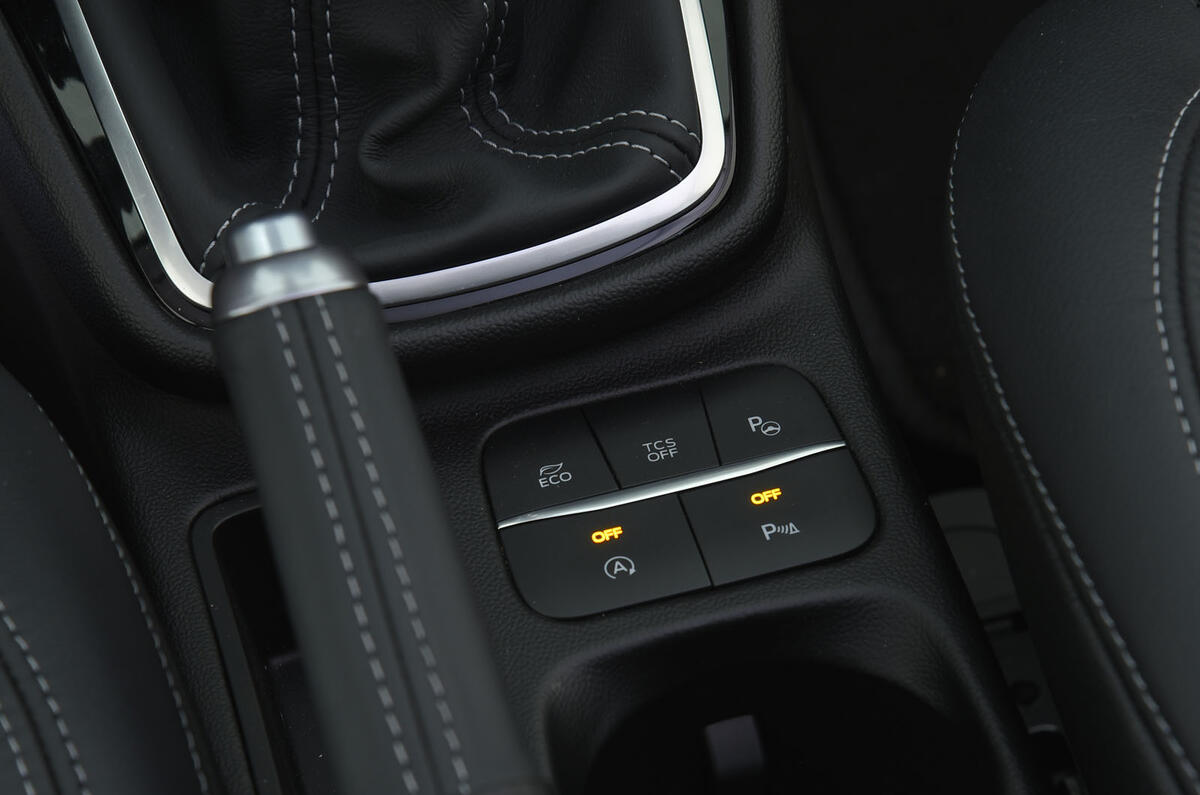 2017 Ford Fiesta officially revealed
