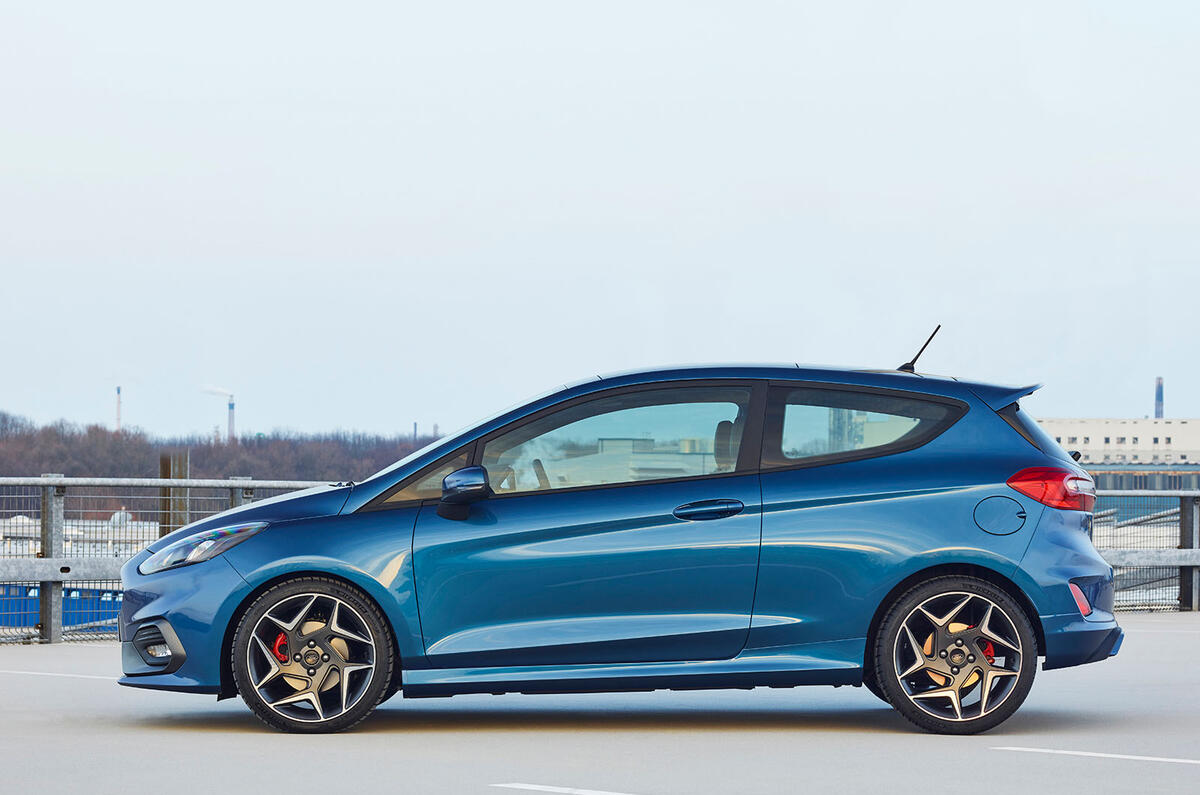 ford-fiesta-st-web-2017-0570.jpg?itok=7T