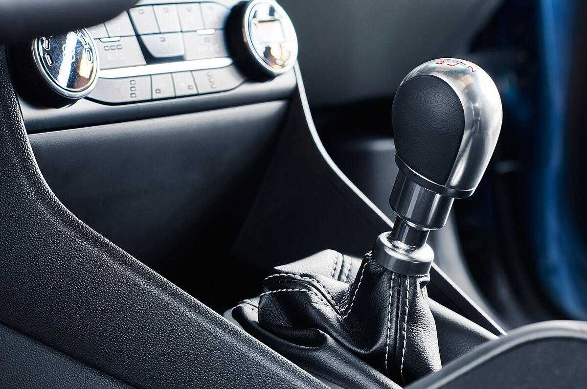 2017 Ford Fiesta ST gears