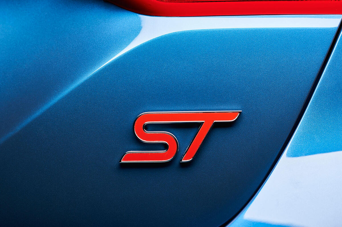 2017 Ford Fiesta ST badge