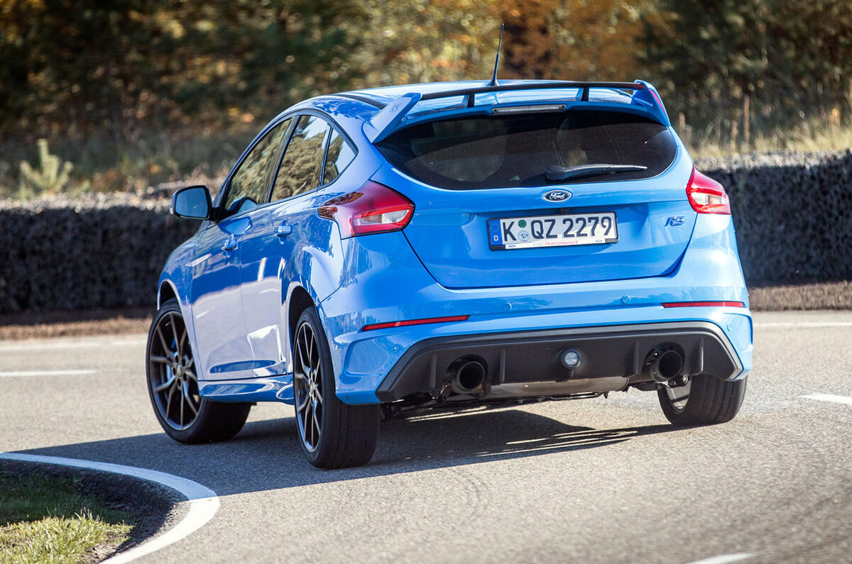 Ford Focus RS rear cornering