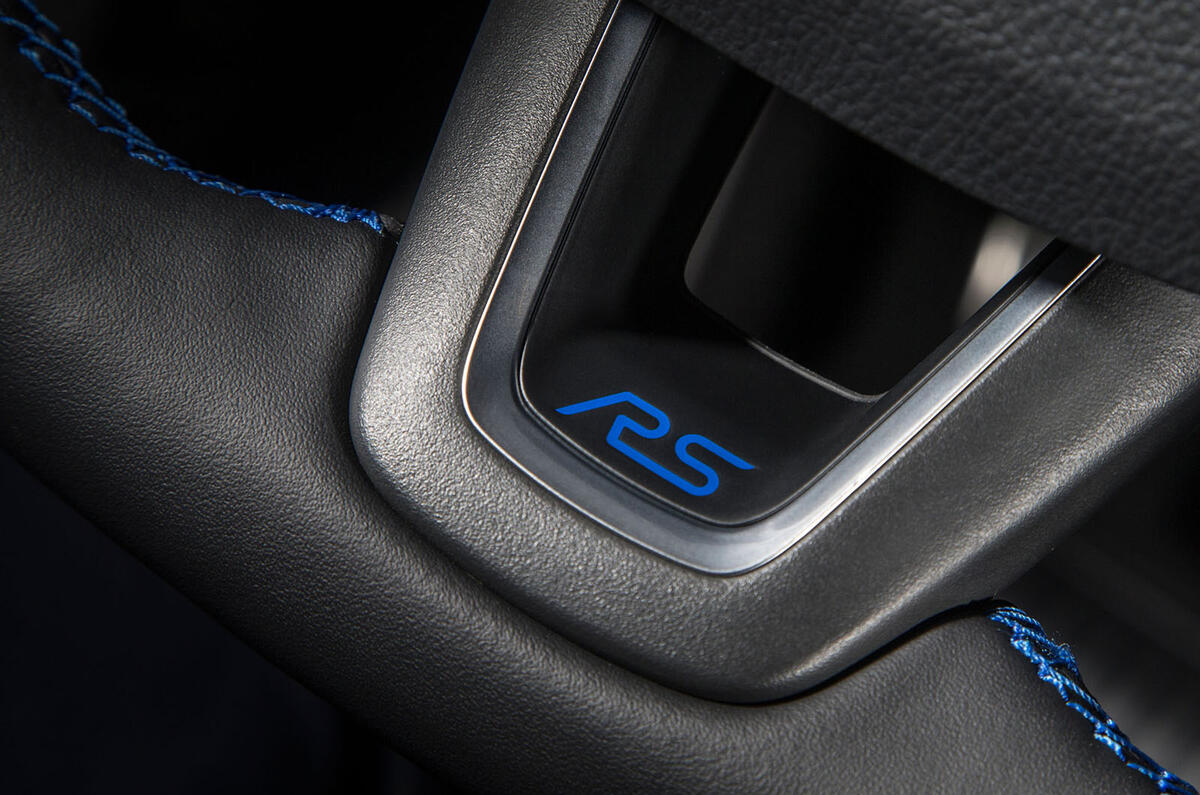 Ford Focus RS interior details