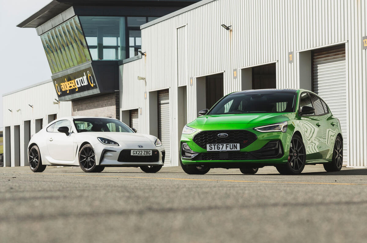 Ford Focus ST Track Pack vs Toyota GR86 front