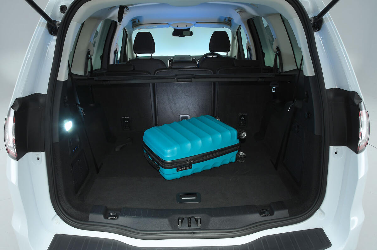 Ford Galaxy 2019 boot Ford Galaxy 2019 boot