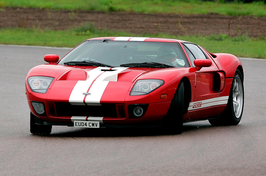 What are some tips for buying a used Ford GT40?