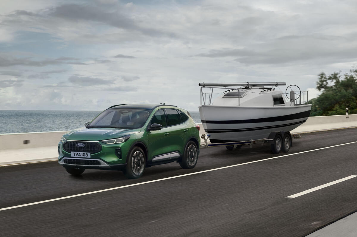 Ford Kuga Active 2024 front quarter towing