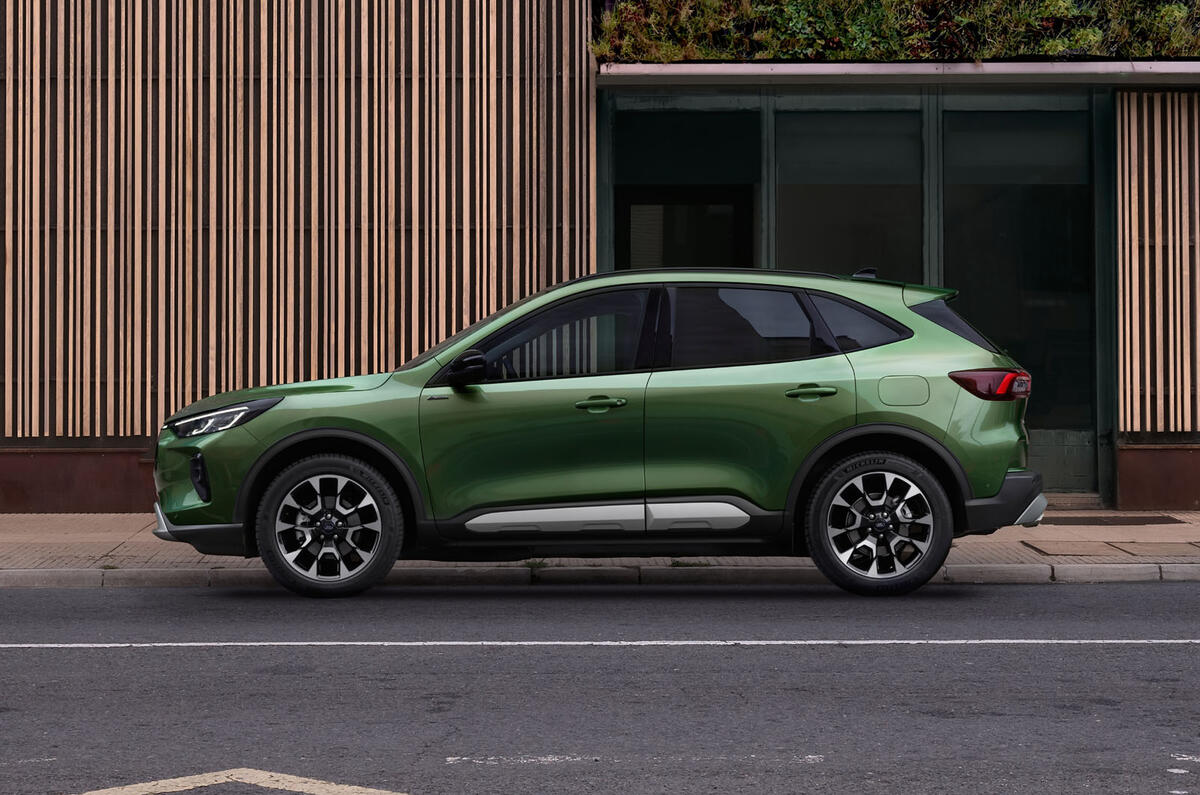 Ford Kuga Active 2024 side static