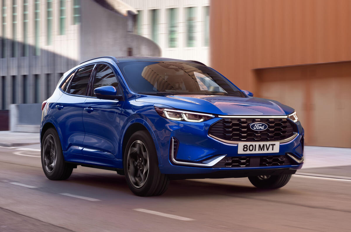 Ford Kuga ST Line 2024 front right quarter driving