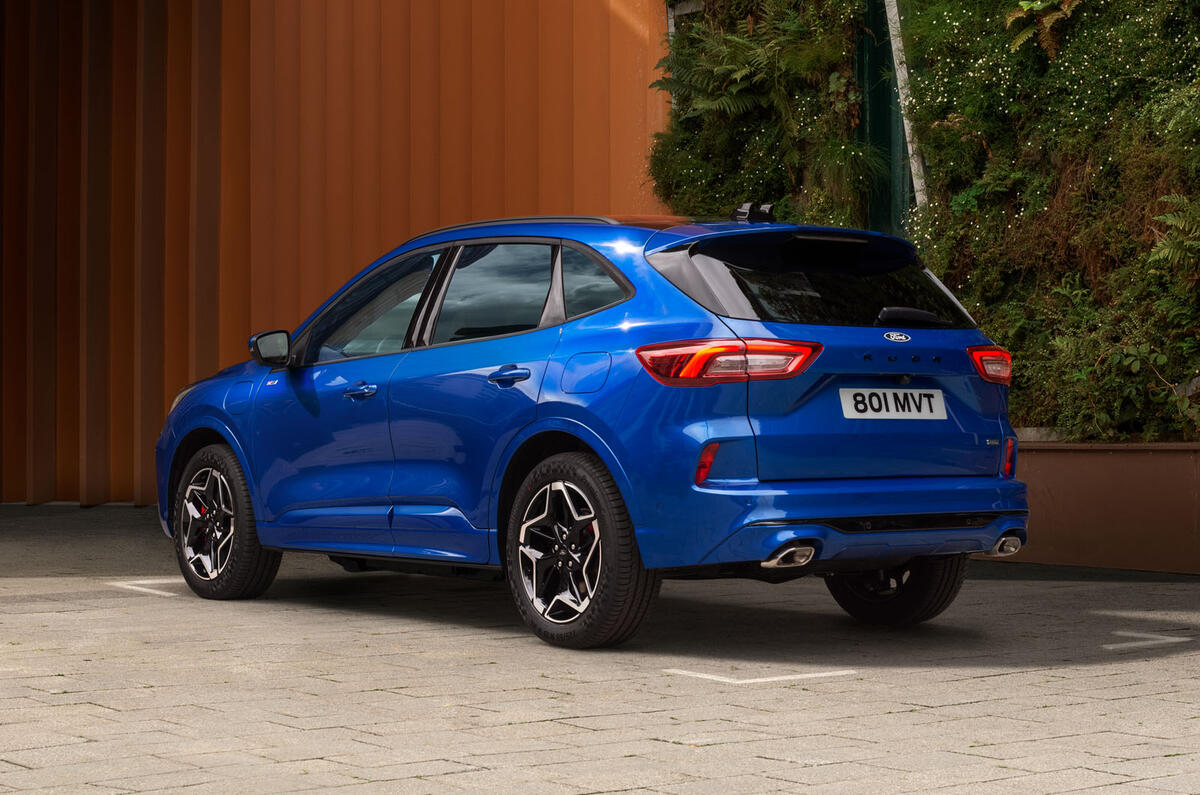 Ford Kuga ST Line 2024 rear quarter static