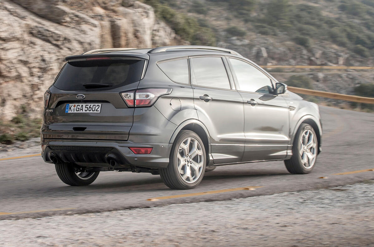 2016 Ford Kuga 1.5 Ecoboost 182 ST-Line review review ...
