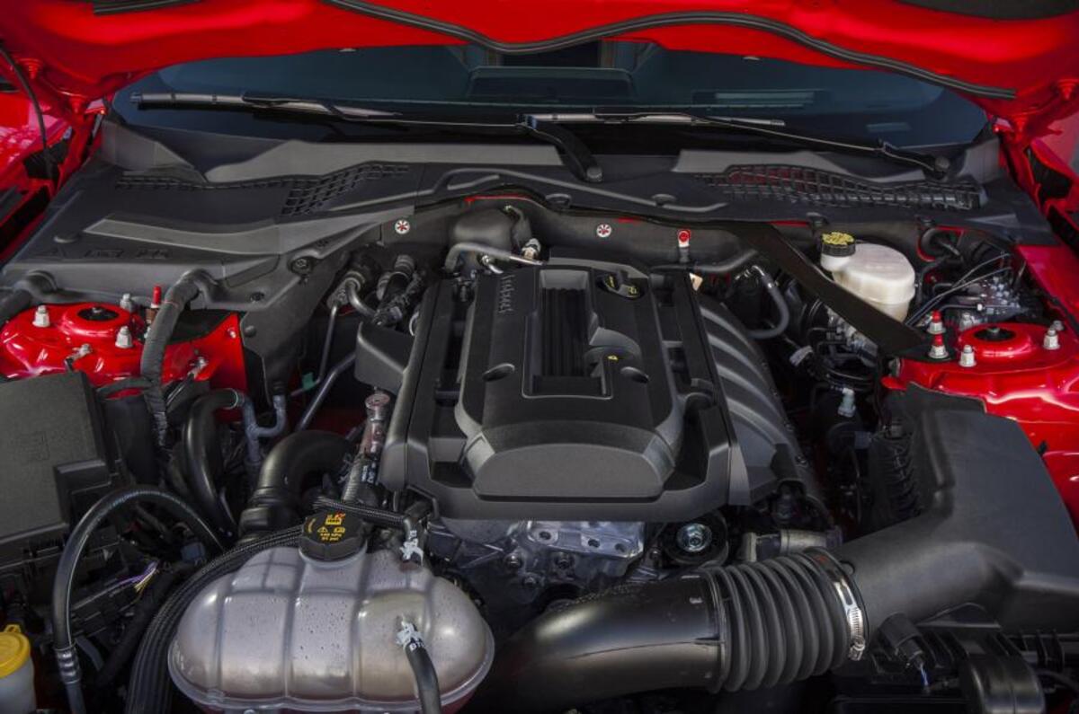 Ford Mustang V8