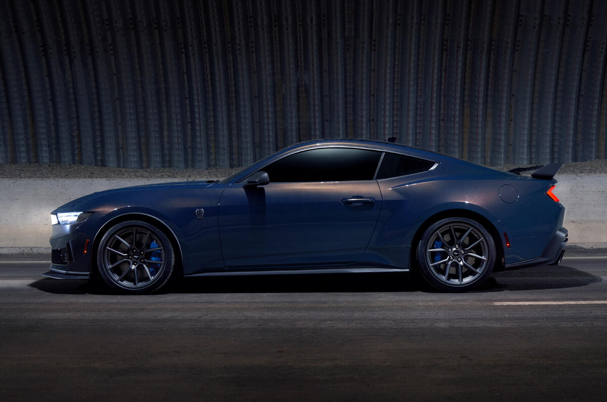 Ford Mustang Dark Horse 2023 side static Ford Mustang Dark Horse 2023 side static