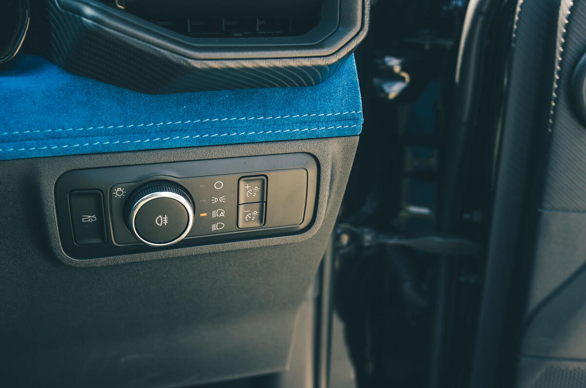 Ford Mustang Sutton review 2025 035