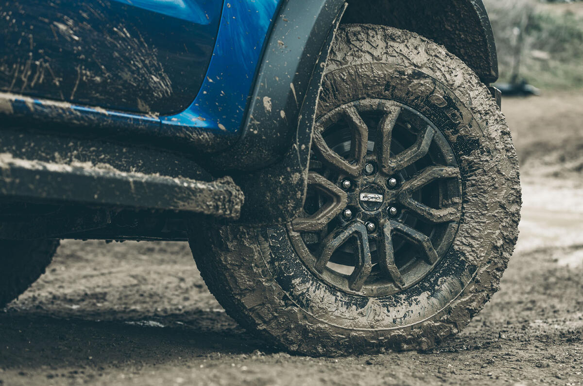 Ford Raptor vs Jeep Wrangler 27 Ford Raptor vs Jeep Wrangler 27