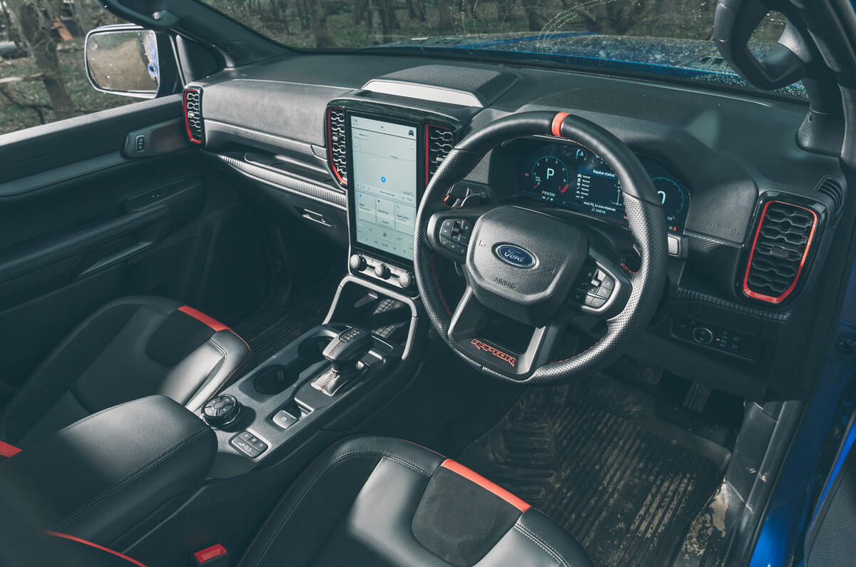Ford Raptor vs Jeep Wrangler 83 Ford Raptor vs Jeep Wrangler 83