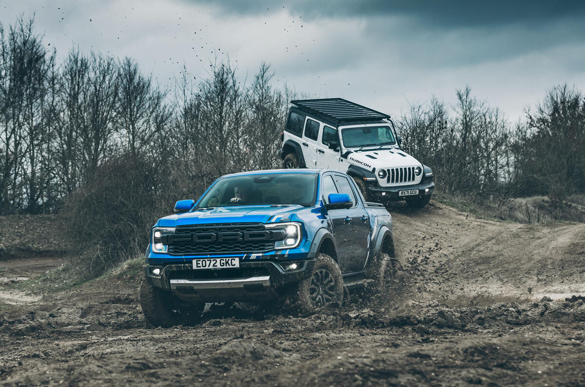 Ford Raptor vs Jeep Wrangler ME