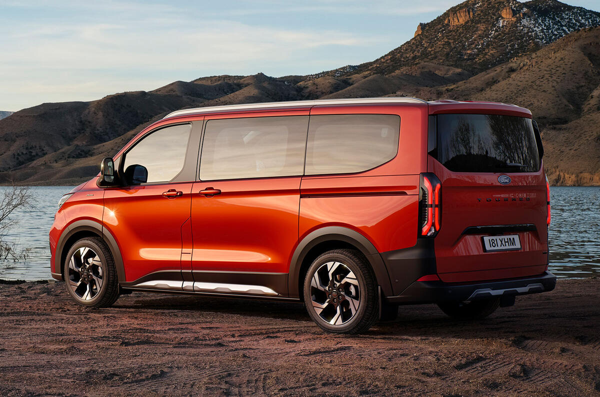 Ford Tourneo Active rear three quarter Ford Tourneo Active rear three quarter